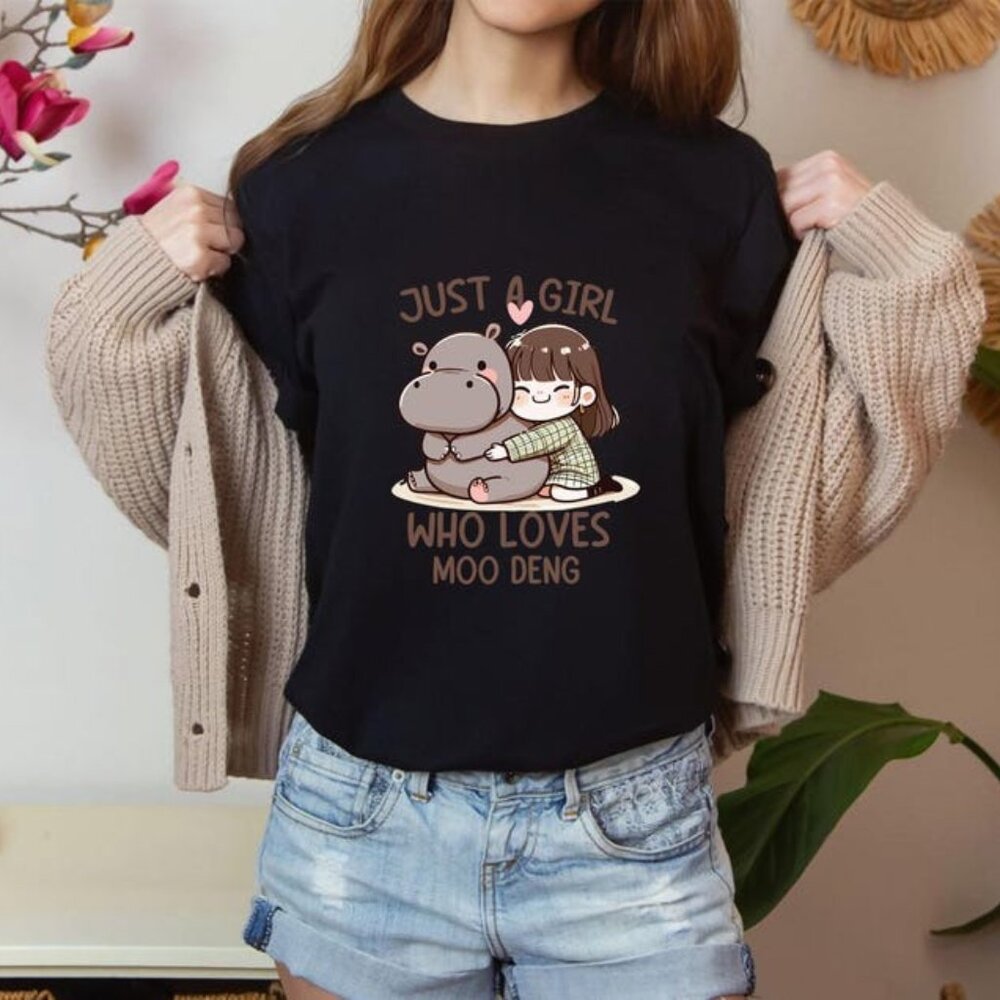 Just A Girl Who Loves Moo Deng T-Shirt